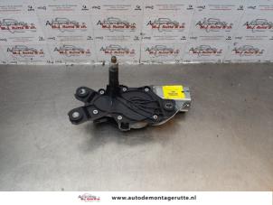 Begagnade Bakre torkarmotor Ford Grand C-Max (DXA) 1.0 Ti-VCT EcoBoost 12V 125 Pris € 40,00 Marginaltabell erbjuds av Autodemontage M.J. Rutte B.V.