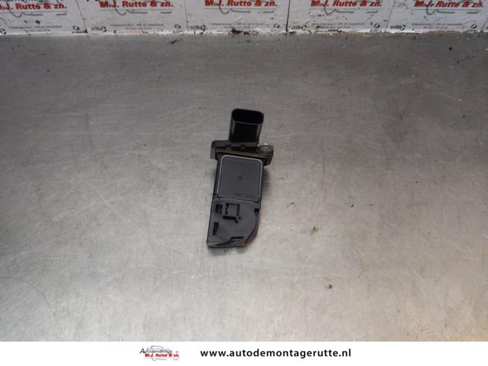 Begagnade Luftflödesmätare Ford Grand C-Max (DXA) 1.0 Ti-VCT EcoBoost 12V 125 Pris € 25,00 Marginaltabell erbjuds av Autodemontage M.J. Rutte B.V.