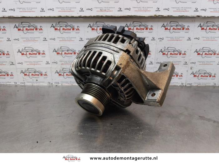 Begagnade Dynamo Volvo XC70 (SZ) XC70 2.4 T 20V Pris på förfrågan erbjuds av Autodemontage M.J. Rutte B.V.