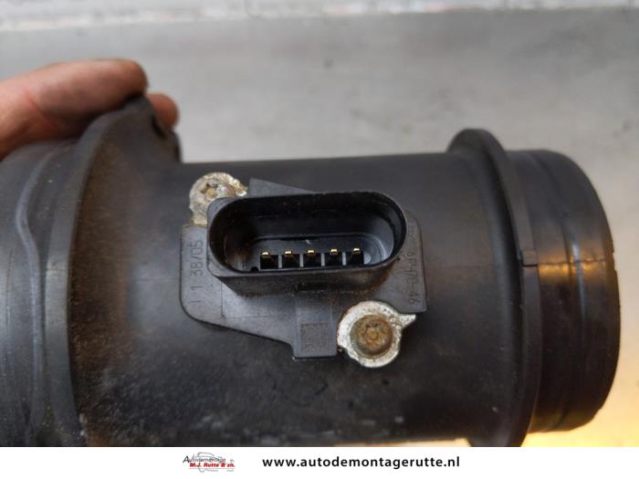 Luftmengenmesser van een Audi A6 Avant (C6) 2.7 TDI V6 24V 2005