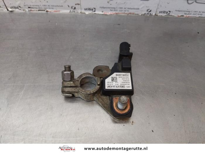 Gebrauchte Batteriesensor Renault Twingo (C06) 1.2 Preis auf Anfrage angeboten von Autodemontage M.J. Rutte B.V.