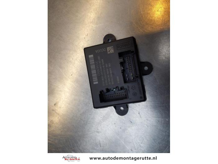 Używane Modul Comfort Volvo V40 (MV) 1.6 D2 Cena na żądanie oferowane przez Autodemontage M.J. Rutte B.V.