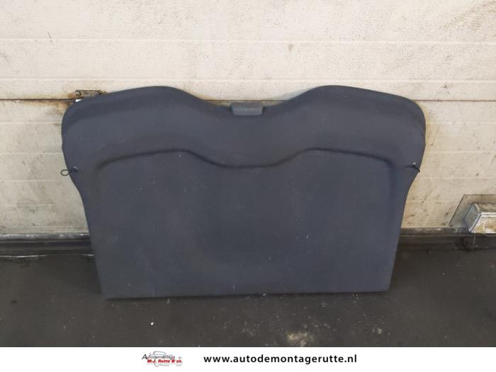 Begagnade Hatthylla Volvo V40 (MV) 1.6 D2 Pris € 75,00 Marginaltabell erbjuds av Autodemontage M.J. Rutte B.V.