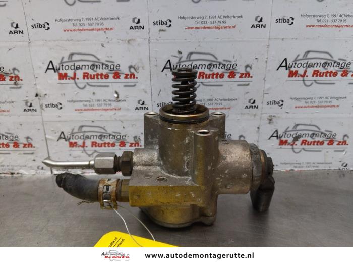 Begagnade Högtryckspump Volkswagen Golf V (1K1) 1.6 FSI 16V Pris € 150,00 Marginaltabell erbjuds av Autodemontage M.J. Rutte B.V.