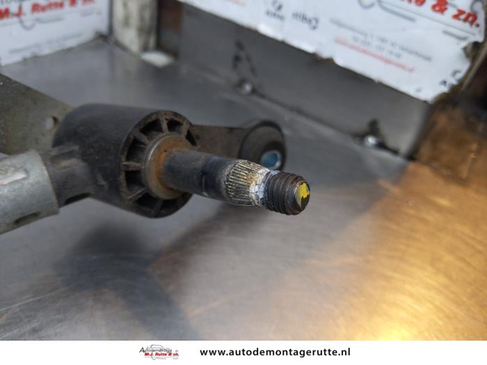 Mecanismo y motor de limpiaparabrisas de un Dacia Lodgy (JS) 1.2 TCE 16V 2013