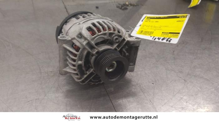 Begagnade Dynamo Audi A4 Avant (B7) 2.0 TFSI 20V Quattro Pris på förfrågan erbjuds av Autodemontage M.J. Rutte B.V.