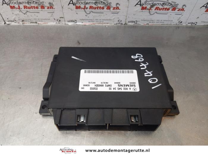 Begagnade PDC-modul Mercedes E (W211) 2.6 E-240 V6 18V Pris € 30,00 Marginaltabell erbjuds av Autodemontage M.J. Rutte B.V.