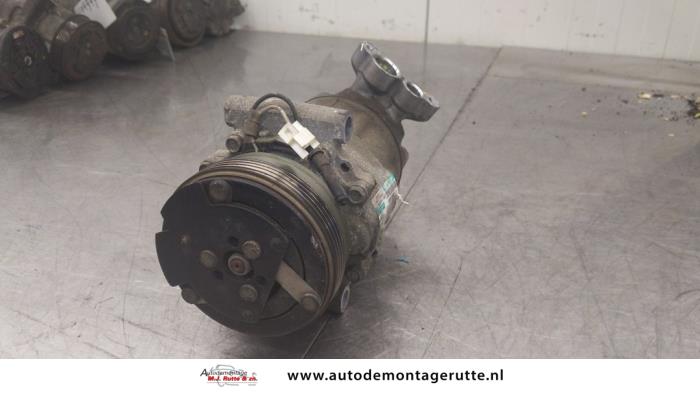 Gebrauchte Klimapumpe Renault Twingo (C06) 1.2 16V Preis auf Anfrage angeboten von Autodemontage M.J. Rutte B.V.