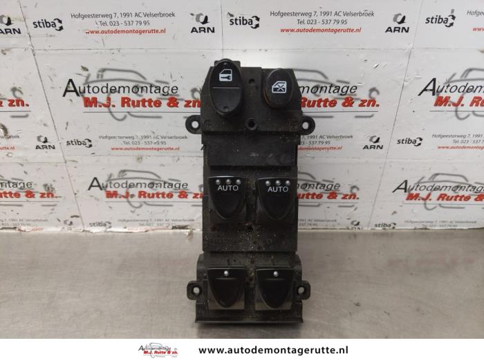 Usados Interruptor combinado de ventanillas Honda Civic (FK/FN) 1.4 i-Dsi Precio de solicitud ofrecido por Autodemontage M.J. Rutte B.V.