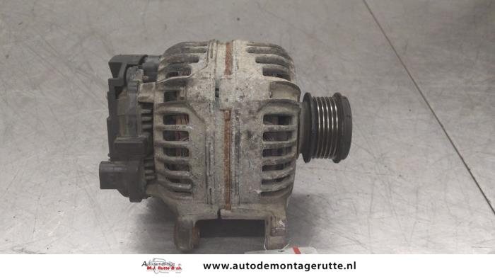 Usagé Dynamo Volkswagen Sharan (7M8/M9/M6) 2.8 V6 24V Prix sur demande proposé par Autodemontage M.J. Rutte B.V.