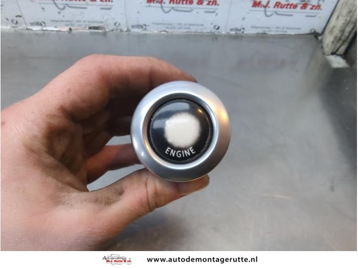 Używane Przelacznik Start/Stop BMW 3 serie (E90) 320i 16V Cena na żądanie oferowane przez Autodemontage M.J. Rutte B.V.