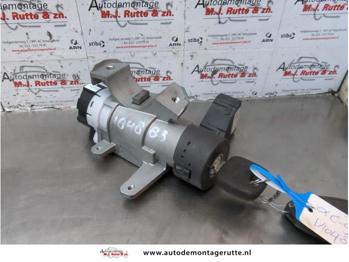 Używane Stacyjka + Kluczyk Volvo XC90 I 2.9 T6 24V Cena na żądanie oferowane przez Autodemontage M.J. Rutte B.V.