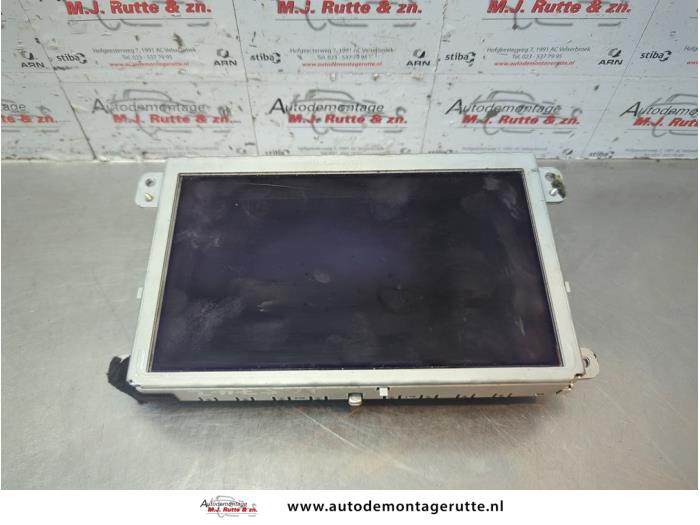 Begagnade Innerdisplay Audi A6 (C6) 3.0 TDI V6 24V Quattro Pris € 100,00 Marginaltabell erbjuds av Autodemontage M.J. Rutte B.V.