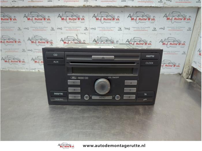 Używane Radio Ford Fusion 1.4 16V Cena na żądanie oferowane przez Autodemontage M.J. Rutte B.V.