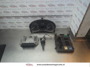 Usados Cerradura de contacto y ordenador Citroen Berlingo 1.6 Hdi 75 16V Phase 1 Precio € 150,00 Norma de margen ofrecido por Autodemontage M.J. Rutte B.V.