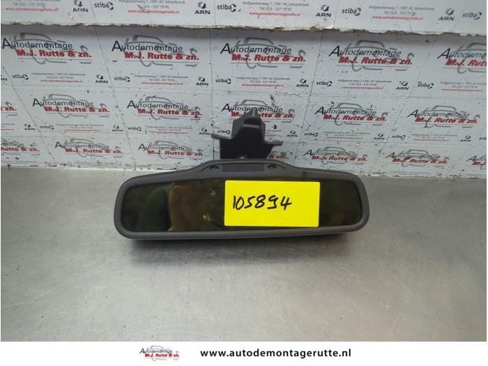 Używane Lusterko wewnetrzne Volvo V70 (SW) 2.4 20V 140 Cena na żądanie oferowane przez Autodemontage M.J. Rutte B.V.