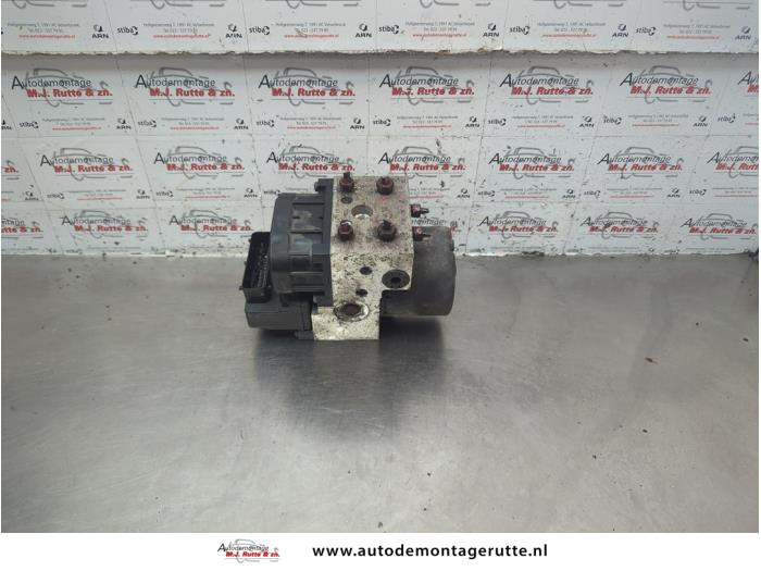 Gebrauchte ABS Pumpe Chevrolet Matiz (M200) 1.0 Preis € 150,00 Margenregelung angeboten von Autodemontage M.J. Rutte B.V.