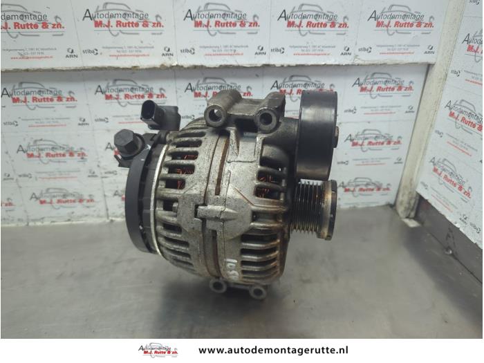 Gebrauchte Dynamo BMW 3 serie (E90) 320i 16V Preis auf Anfrage angeboten von Autodemontage M.J. Rutte B.V.
