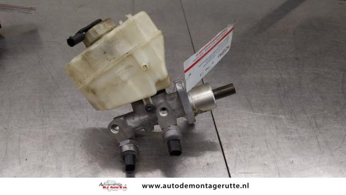 Używane Pompa hamulcowa BMW 3 serie (E46/4) 316i 16V Cena na żądanie oferowane przez Autodemontage M.J. Rutte B.V.
