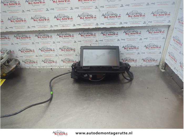 Begagnade Innerdisplay Peugeot 3008 I (0U/HU) 1.6 16V THP 155 Pris € 200,00 Marginaltabell erbjuds av Autodemontage M.J. Rutte B.V.