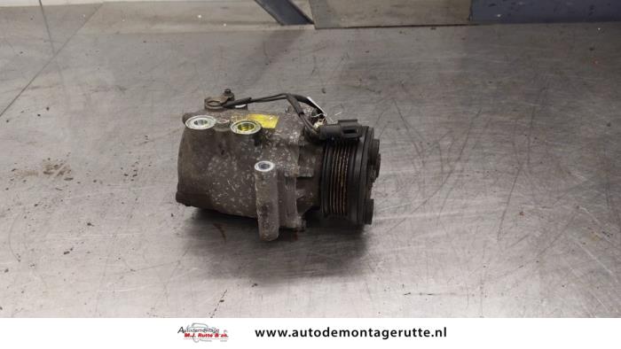 Usagé Pompe clim Ford StreetKa 1.6i Prix sur demande proposé par Autodemontage M.J. Rutte B.V.