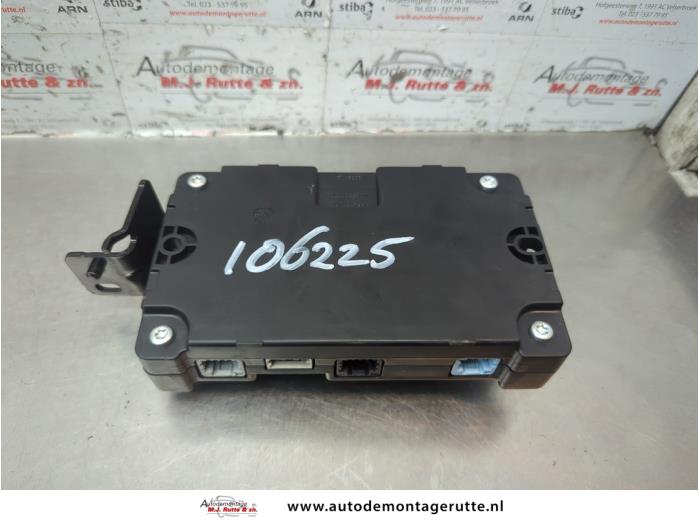 Begagnade Bluetooth-modul Renault Megane III Grandtour (KZ) 1.5 dCi 110 Pris på förfrågan erbjuds av Autodemontage M.J. Rutte B.V.