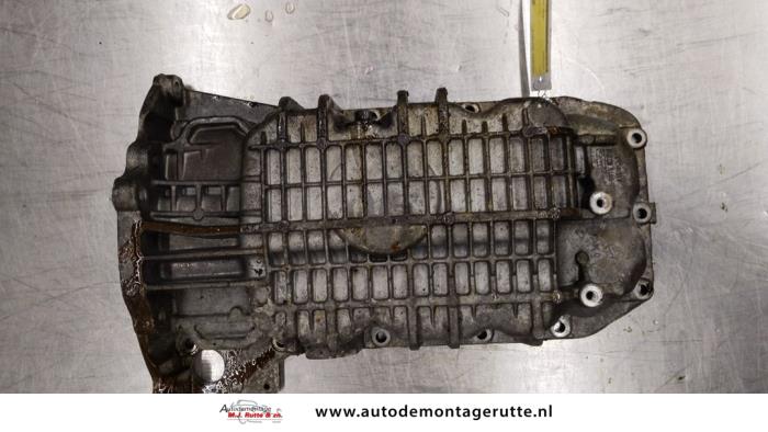 Usagé Couvercle carter Ford Grand C-Max (DXA) 1.6 EcoBoost 16V Prix sur demande proposé par Autodemontage M.J. Rutte B.V.