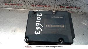 ABS Computer from a Volvo V70 (GW/LW/LZ) 2.4 20V 1999