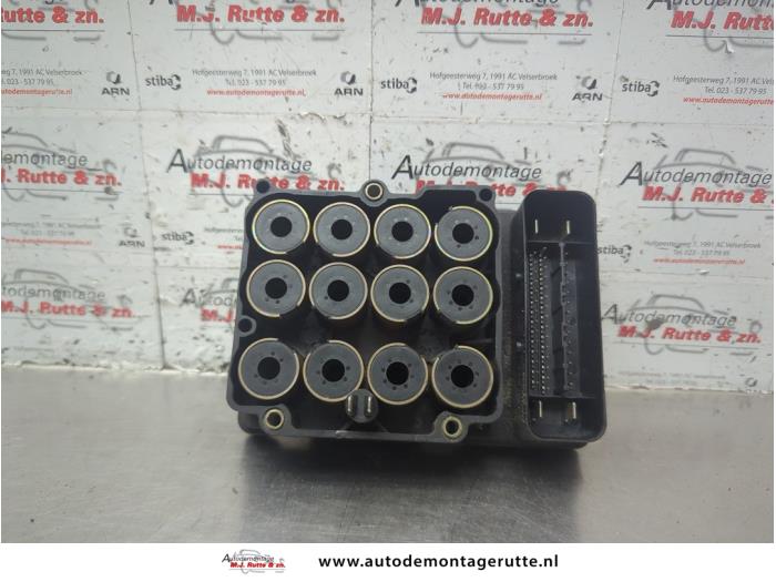 Used ABS Computer Volvo XC70 (SZ) XC70 2.4 T 20V Price on request offered by Autodemontage M.J. Rutte B.V.