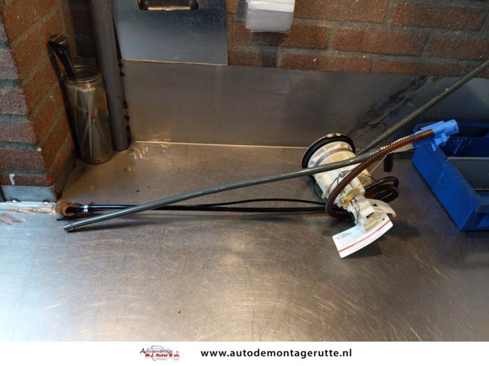 Gebrauchte Tankschwimmer BMW Mini (R50/53) 1.6 16V One Preis auf Anfrage angeboten von Autodemontage M.J. Rutte B.V.