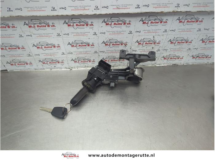Ignition lock + computer from a Fiat Doblo Cargo (263) 1.3 MJ 16V DPF Euro 5 2013