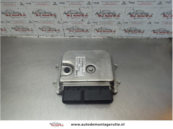Ignition lock + computer from a Fiat Doblo Cargo (263) 1.3 MJ 16V DPF Euro 5 2013