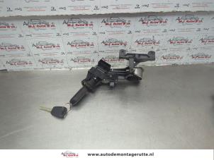 Ignition lock + computer from a Fiat Doblo Cargo (263) 1.3 MJ 16V DPF Euro 5 2013