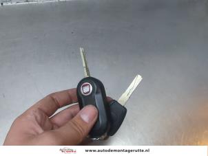Ignition lock + computer from a Fiat Doblo Cargo (263) 1.3 MJ 16V DPF Euro 5 2013
