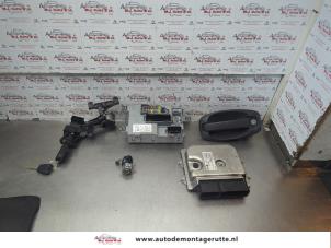 Ignition lock + computer from a Fiat Doblo Cargo (263) 1.3 MJ 16V DPF Euro 5 2013