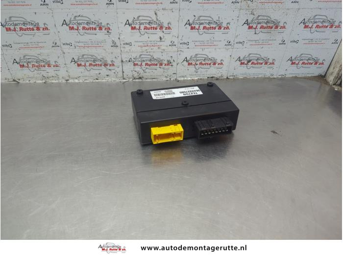 Used Convertible computer Peugeot 206 CC (2D) 1.6 16V Price € 50,00 Margin scheme offered by Autodemontage M.J. Rutte B.V.