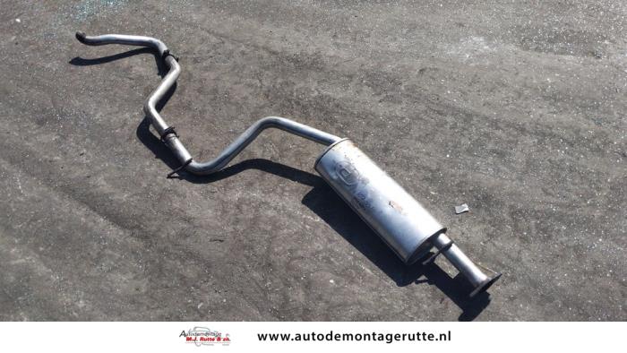 Gebrauchte Auspuff Mitteldämpfer Ford Mondeo III Wagon 2.0 16V Preis auf Anfrage angeboten von Autodemontage M.J. Rutte B.V.