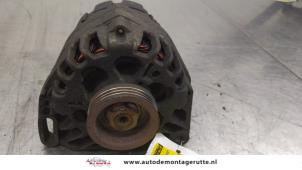 Dynamo van een Renault Twingo (C06) 1.2 16V 2006