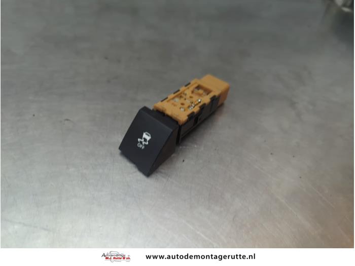 Używane Przelacznik ESP Kia Sorento II (XM) 2.2 CRDi 16V VGT 4x4 Cena na żądanie oferowane przez Autodemontage M.J. Rutte B.V.