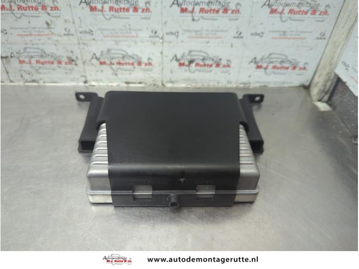 Begagnade Bluetooth-modul Opel Insignia Sports Tourer 1.6 Turbo 16V Ecotec Pris € 35,00 Marginaltabell erbjuds av Autodemontage M.J. Rutte B.V.
