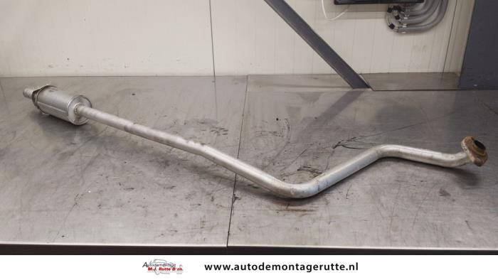 Gebrauchte Auspuff Mitteldämpfer Toyota Yaris (P1) 1.0 16V VVT-i Preis auf Anfrage angeboten von Autodemontage M.J. Rutte B.V.