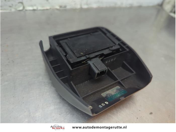 Begagnade Regnsensor Lexus RX (U3) 400h V6 24V VVT-i 4x4 Pris på förfrågan erbjuds av Autodemontage M.J. Rutte B.V.