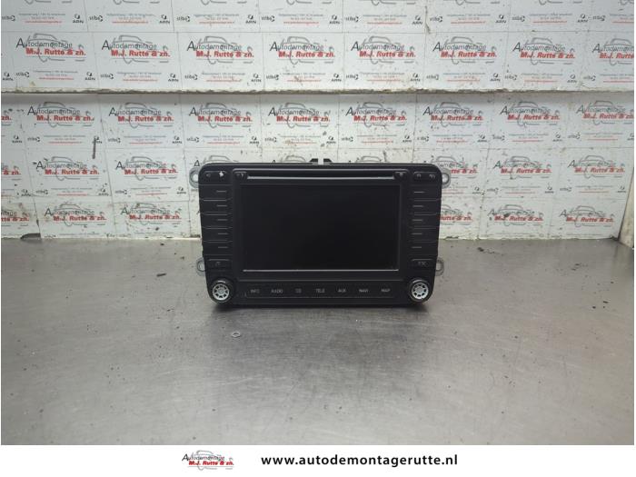 Begagnade Radio Seat Altea (5P1) 1.6 Pris € 200,00 Marginaltabell erbjuds av Autodemontage M.J. Rutte B.V.