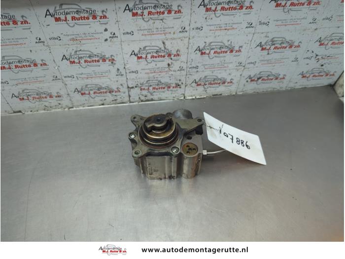 Begagnade Högtryckspump Peugeot 308 (4A/C) 1.6 16V THP 150 Pris € 450,00 Marginaltabell erbjuds av Autodemontage M.J. Rutte B.V.