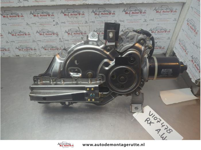 Używane Silnik tylnej klapy Lexus RX (U3) 400h V6 24V VVT-i 4x4 Cena € 100,00 Procedura marży oferowane przez Autodemontage M.J. Rutte B.V.