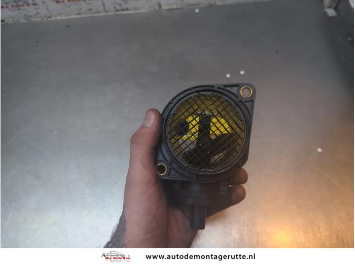 Begagnade Luftflödesmätare BMW 3 serie Touring (E46/3) 318i 16V Pris på förfrågan erbjuds av Autodemontage M.J. Rutte B.V.