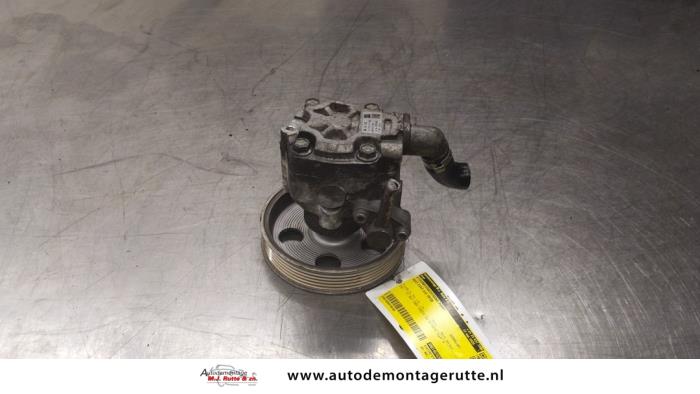 Begagnade Servostyrningspump Seat Exeo ST (3R5) 2.0 TSI 16V Pris € 75,00 Marginaltabell erbjuds av Autodemontage M.J. Rutte B.V.