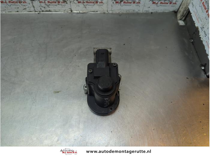 Gebrauchte AGR Ventil Audi A8 (D3) 4.2 TDI V8 32V Quattro Preis auf Anfrage angeboten von Autodemontage M.J. Rutte B.V.