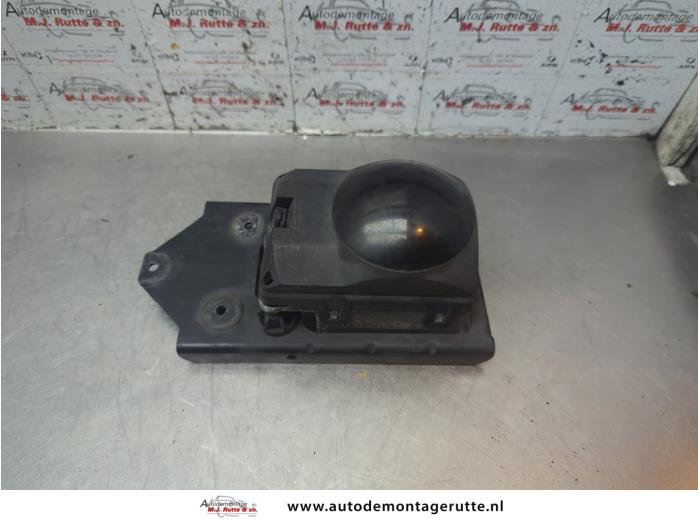 Begagnade Radarsensor Audi A8 (D3) 4.2 TDI V8 32V Quattro Pris € 250,00 Marginaltabell erbjuds av Autodemontage M.J. Rutte B.V.