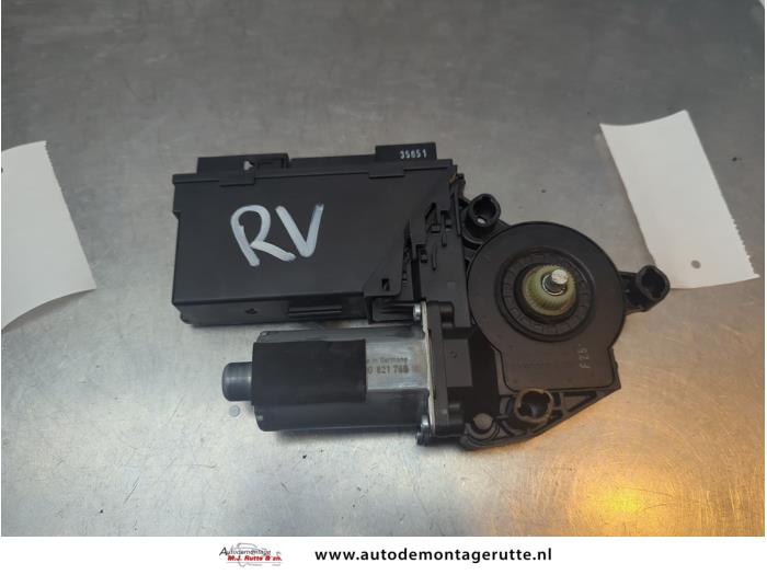 Usados Motor de ventanilla de puerta Audi A8 (D3) 4.2 TDI V8 32V Quattro Precio de solicitud ofrecido por Autodemontage M.J. Rutte B.V.